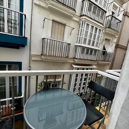 Apartamento Centrico En * Cadiz